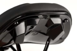 Natural Fit Sattel Sequence Black Regular -Fahrradbekleidungs Geschäft 11561 23510 1280x1280