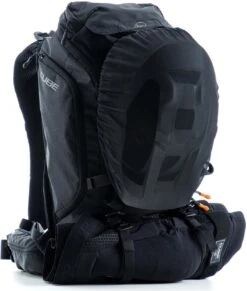 CUBE Rucksack VERTEX 16 Black 15 CUBE Rucksack VERTEX 16 Black -Fahrradbekleidungs Geschäft 12132 D 03 37669 1280x1280