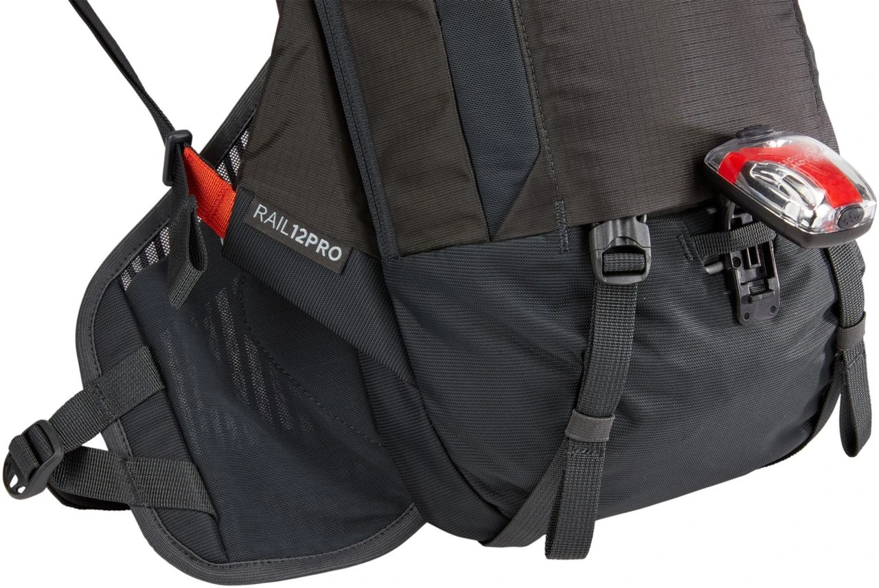 Thule Trinkblasenrucksack Rail PRO 12 L Obsidian 6 Thule Trinkblasenrucksack Rail PRO 12 L Obsidian – Bild 4