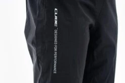 CUBE BLACKLINE Regenhose Kurz Black 11 CUBE BLACKLINE Regenhose Kurz Black -Fahrradbekleidungs Geschäft CUBE BLACKLINE Regenhose kurz 3 1280x1280