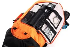 CUBE Rucksack EDGE TRAIL X Actionteam / Actionteam -Fahrradbekleidungs Geschäft CUBE Rucksack EDGE TRAIL X Actionteam 4 1280x1280