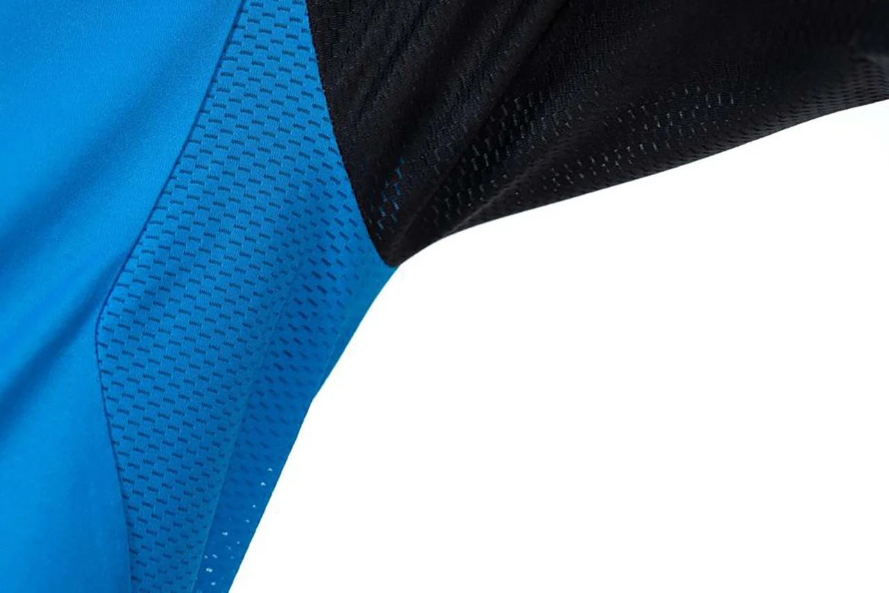 CUBE TEAMLINE Rundhalstrikot Kurzarm Black´n´blue´n´red 7 CUBE TEAMLINE Rundhalstrikot Kurzarm Black´n´blue´n´red – Bild 5