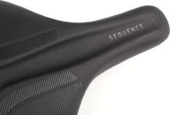 Natural Fit Sattel Sequence LITE Black -Fahrradbekleidungs Geschäft Natural Fit Sattel Sequence LITE 3 1280x1280