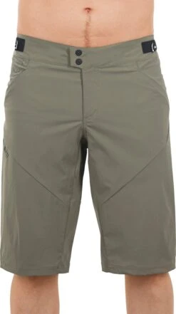 CUBE AM Baggy Shorts