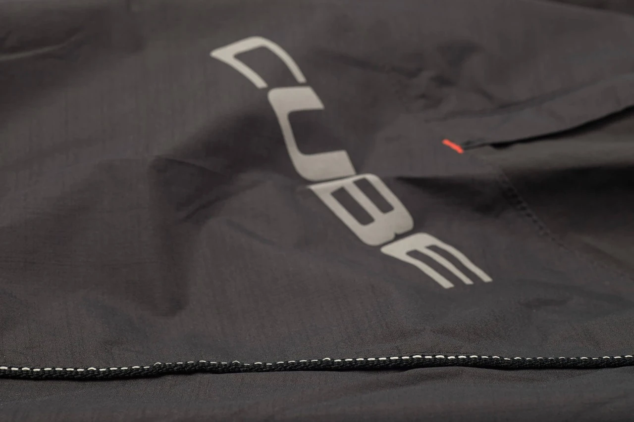 CUBE BLACKLINE Regenhose Kurz 6 CUBE BLACKLINE Regenhose Kurz – Bild 4